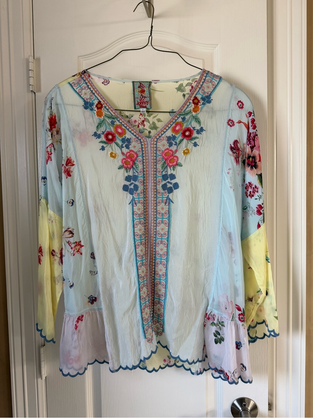 Johnny Was Pastel Blue Floral Embroidered V-Neck Tunic